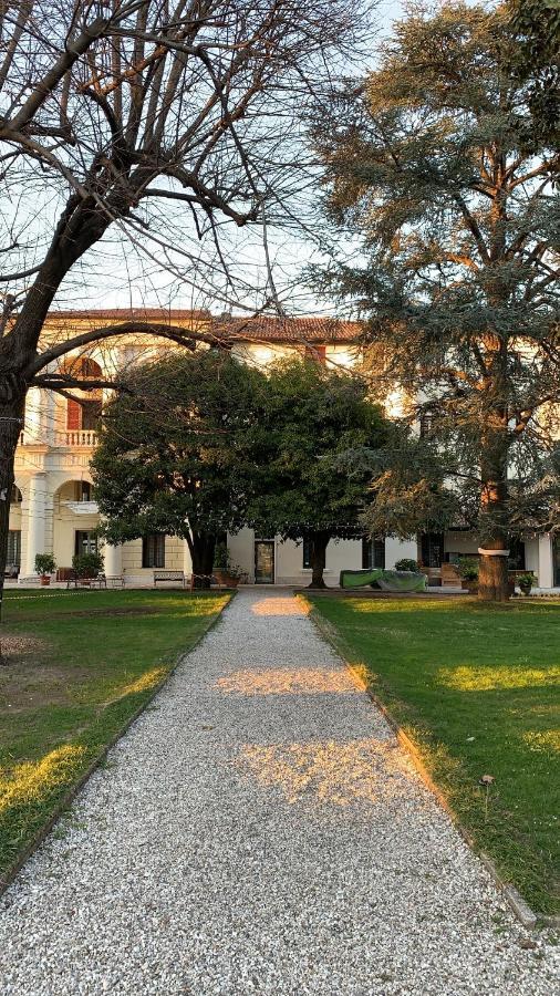 Guest House Villa Angaran San Giuseppe 巴萨诺－德尔格拉帕 外观 照片